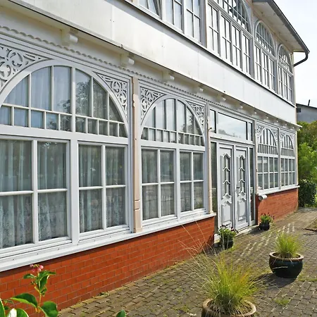 Mit Terrasse O Balkon Ostseebad Goehren Ha וילה גוהרן