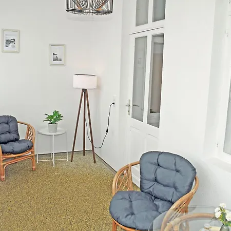 Mit Terrasse O Balkon Ostseebad Goehren Ha גוהרן