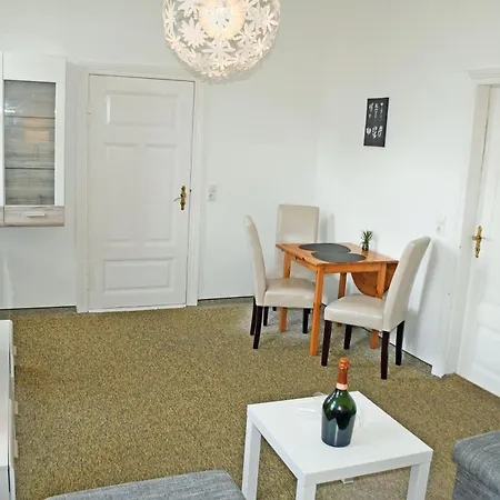 Mit Terrasse O Balkon Ostseebad Goehren Ha * גוהרן