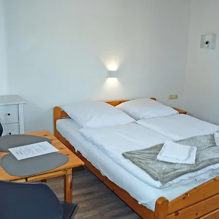 Mit Terrasse O Balkon Ostseebad Goehren Ha *