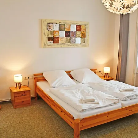 Mit Terrasse O Balkon Ostseebad Goehren Ha * גוהרן